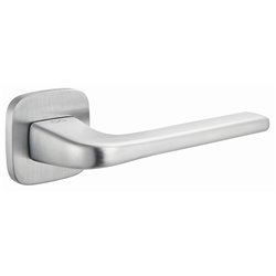 KLAMKA INFINITY SOLO NA ROZECIE KWADRATOWEJ OWAL CHROM MAT KLAMKA INFINITY SOLO NA ROZECIE KWADRATOWEJ OWAL CHROM MAT