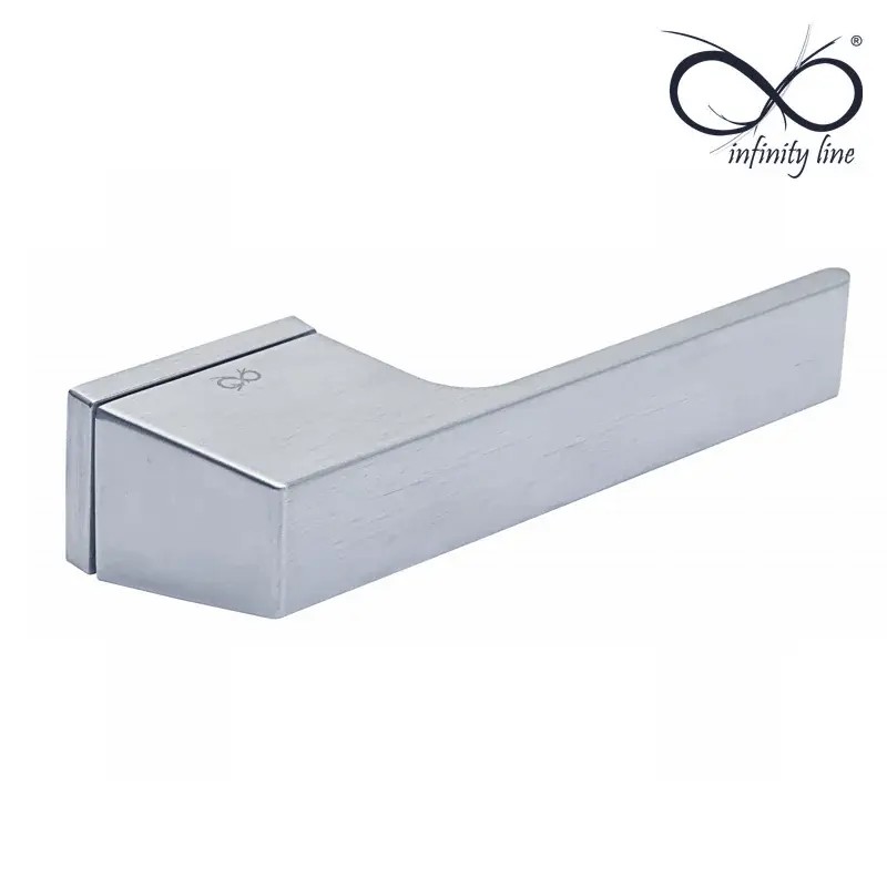 KLAMKA INFINITY NA ROZECIE PROSTOKĄTNEJ 8MM SKY RT CHROM KLAMKA INFINITY NA ROZECIE PROSTOKĄTNEJ 8MM SKY RT CHROM