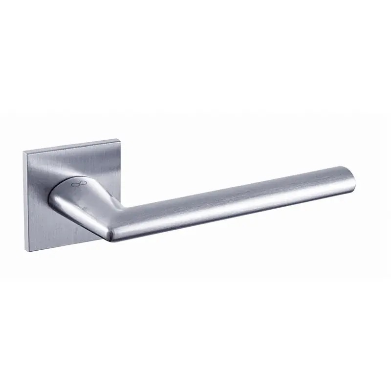 KLAMKA INFINITY EVA NA ROZECIE KWADRATOWEJ CHROM MAT
